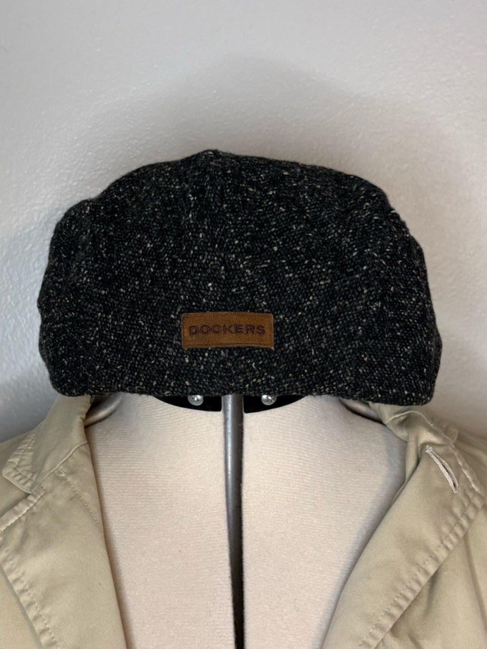Vintage Dockers Charcoal Tweed Flat Cap with Leather Logo Patch